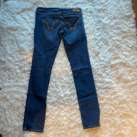 Hollister Jeans - Picture 2 of 4